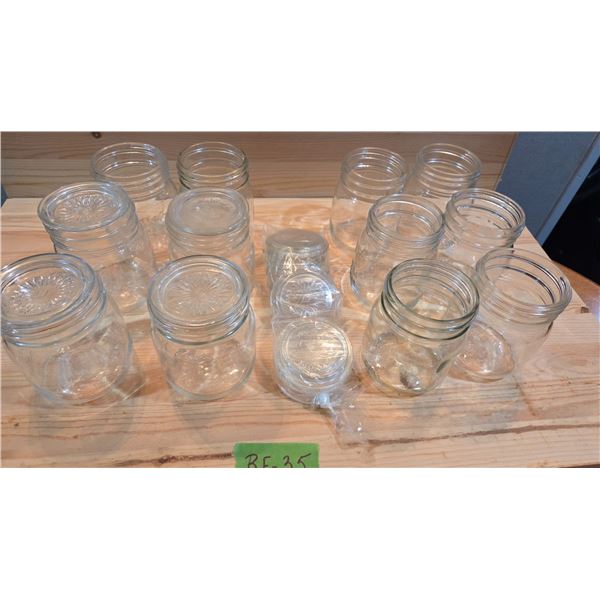12 Pint Sealers, 16 Glass Lids.