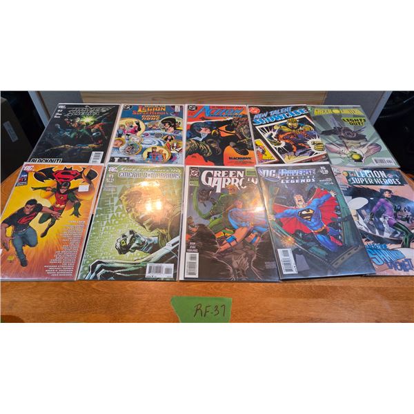 10 DC Comics In Protective Clear Sleeves.