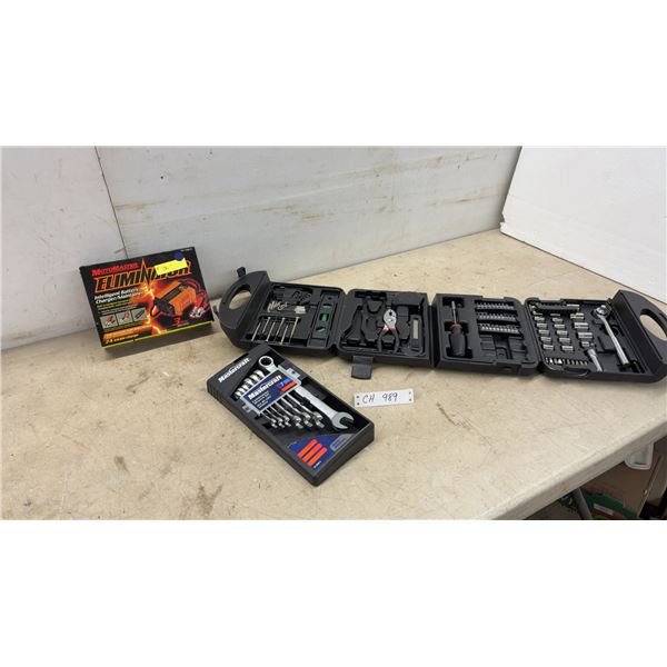 MotoMaster Eliminator 2A Intelligent Battery Charger, Mastercraft 7-Piece Wrench Set