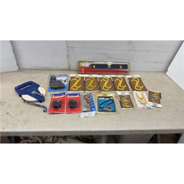 Jobmate Laser Level, Rafter Hooks, Lashing Straps, Storage Hooks, Tape Measure