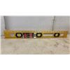 Image 5 : Strong N' Tuff 27” Tool Chest with Level, Hacksaw, Pliers, Hammer, Air Touch Up Gun