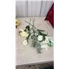 Image 4 : Large lot of Artificial Flowers