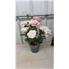 Image 6 : Large lot of Artificial Flowers