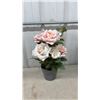 Image 7 : Large lot of Artificial Flowers