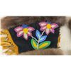 Image 5 : Vintage First Nations Cree Beaded Moosehide Gauntlets Fur Trim Gloves, Men’s Size Large
