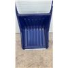Image 2 : Garant Made in Canada Blue Snow Pusher Shovel with Metal Wear Strip