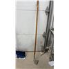 Image 5 : Garden Bow Rake, Garden Hoe and Garabou Carbon Snow Pusher
