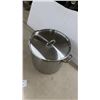 Image 2 : Stainless Steel Stock Pot with Lid