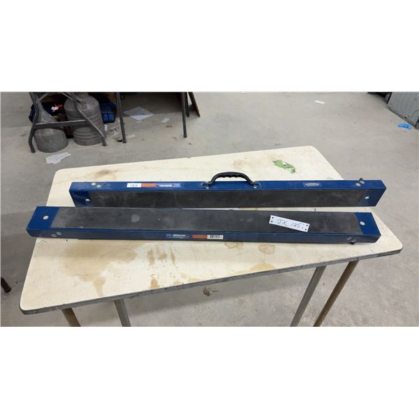 Mastercraft Metal Folding Sawhorses, Model 57-0035-4, 300 Pound Capacity, Pair