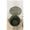 Image 3 : Rubbermaid Plastic Garbage Can with Lid and Gray Dual-Compartment Mop Bucket