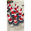 Image 3 : 12 Pylons 28” Tall