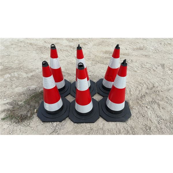 6 Pylons 28” Tall