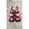Image 3 : 6 Pylons 28” Tall
