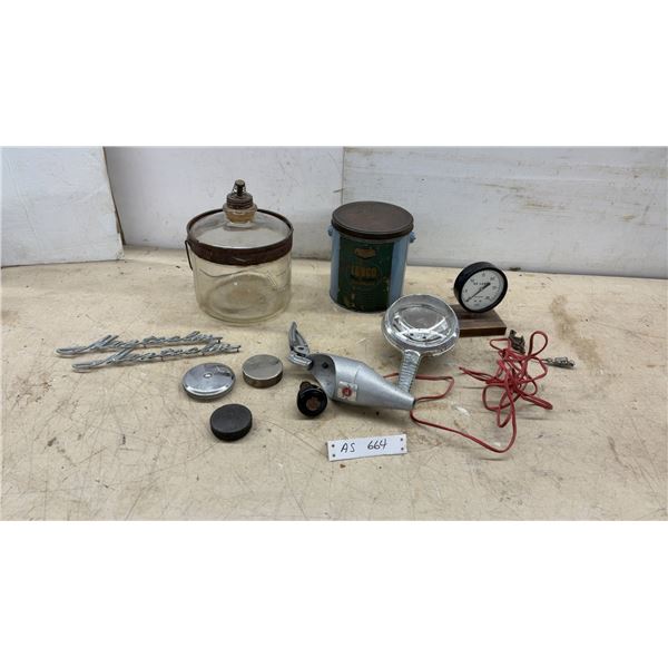 Perfection Glass Fuel Fount, Lubco Grease Tin, De Laval Vacuum Gauge, Montcalm Emblems