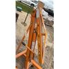 Image 3 : Orange 2-Ton Engine Hoist with 8-Ton Long Ram Jack