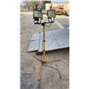 Image 1 : Yellow Construction Light on 4ft Tripod