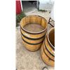 Image 5 : 2 Barrel Planters
