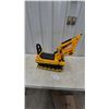 Image 2 : Kids' Ride-On Excavator Toy with Movable Digging Arm and Plastic Tracks