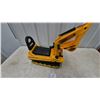 Image 3 : Kids' Ride-On Excavator Toy with Movable Digging Arm and Plastic Tracks