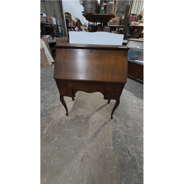 Antique Queen Anne Style Slant-Front Secretary Desk with Cabriole Legs and Three Drawers