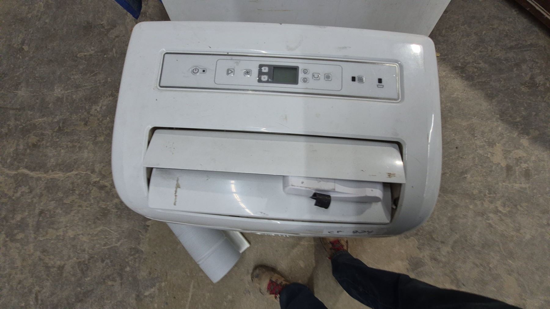 Whirlpool Portable Air Conditioner, Remote Control, and Exhaust Hose ...