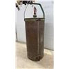 Image 2 : General Quick Aid Fire Guard Model P-909 Safety Phlare Pump 5-Gallon Fire Extinguisher