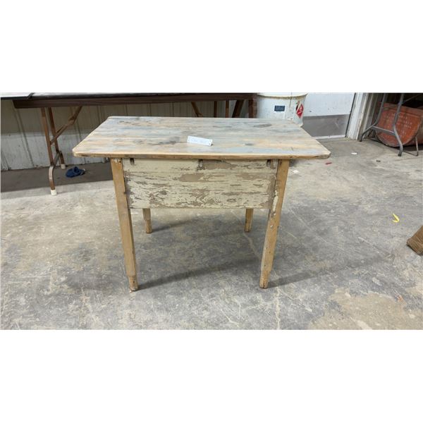 Antique Distressed Wood Farmhouse Side Table with Turned Legs, 28 × 39 × 24”