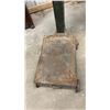 Image 6 : Antique Columbus Scale Company Cast Iron Platform Scale with Wheels, Brass Beam and Weights