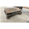 Image 7 : Antique Columbus Scale Company Cast Iron Platform Scale with Wheels, Brass Beam and Weights