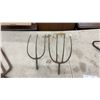 Image 4 : Antique Cast Iron Pitchfork Heads, Hay Fork Tines and Bale Hooks