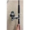 Image 17 : 5 Fishing Rods- 2 Jigging Ice Fishing Rods, Catfishing rod, all with Reels