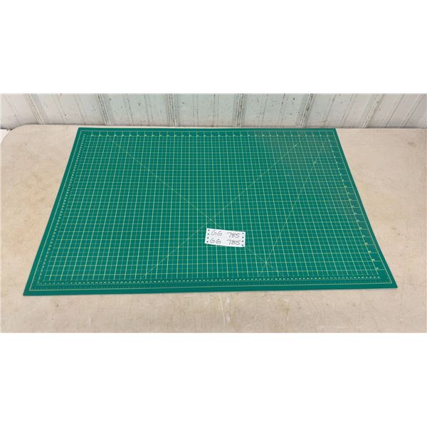 Self healing cutting mat- For sewing or crafts
