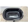 Image 3 : GE White Electric Roaster Oven with Removable Insert Pan, 150°F–450°F Temperature Control