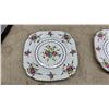 Image 5 : Royal Albert Petit Point Bone China Floral Tea Set, Plates, Cups, and Saucers, 17 Pieces