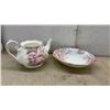 Image 3 : Royal Albert Bone China "Blossom Time" Tableware Set, England, 1957-1998