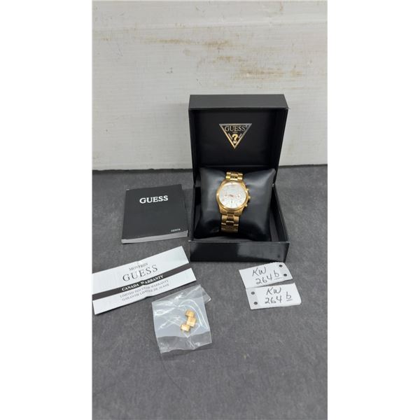Guess Men's Chronograph Watch Model W1057G1, Gold-Tone Stainless Steel, 5 ATM and Extra Links