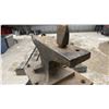 Image 5 : Hercules Solid Wrought 180lbs Anvil on Wood Stump Stand