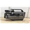 Image 4 : Toshiba SK-F200K VHS HQ Camcorder with 8x Power Zoom, Hard Case, Charger, Manual