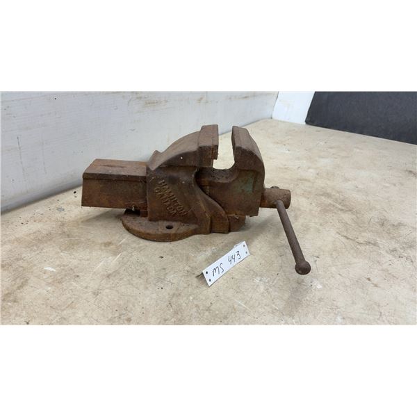 Rae Hamilton Canada Vintage Cast Iron Bench Vise 4 1/2”