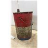 Image 4 : Vintage Esso Essolube HD 10W Motor Oil Pail, 5 Gallon, Imperial Oil Limited Canada