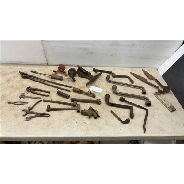 Antique Manual Pipe Threading Die Stock, Blacksmith Tongs, Calipers, Pincers, Wrenches