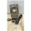 Image 13 : Vintage Frost Cop Anti-Freeze Can, Metal Pitcher, Oil Cans, Radio