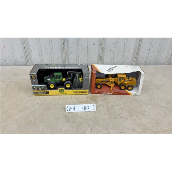 Ertl John Deere 748H Log Skidder 1/50 Die-Cast and John Deere 772CH Grader Models