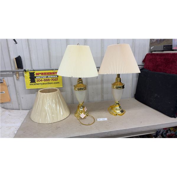 Pair of Vintage Hollywood Regency Table Lamps Neoclassical With Extra Shade