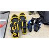 Image 5 : CCM Hockey Bag, Koho, CCM and Bauer Impact Pants, Viper Shin Guards, STX Elbow Pads