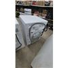Image 6 : Samsung WF45M5100AW/A5 Front-Load Washer and Samsung Front-Load Dryer