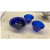 Image 9 : Silver Plated Footed Bowls, Trivets, Salt Cellars, Shakers, Folding Hot Plate Stand