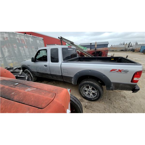 2006 Ford Ranger FX4 Extended SuperCab 4.0L 4x4, 103,000 KM