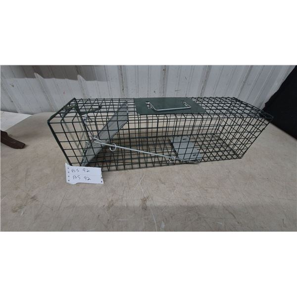 Single-Door Green Wire Mesh Humane Live Animal Trap with Carrying Handle. 7.6”×7”×24”