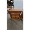 Image 3 : Pair of Oak Nightstands With Dentil Molding, Two Drawers, and Brass Hardware. 25”×24”×16”